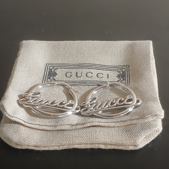Gucci Silver Cursive Logo Hoop Earrings - Picture 8 of 8